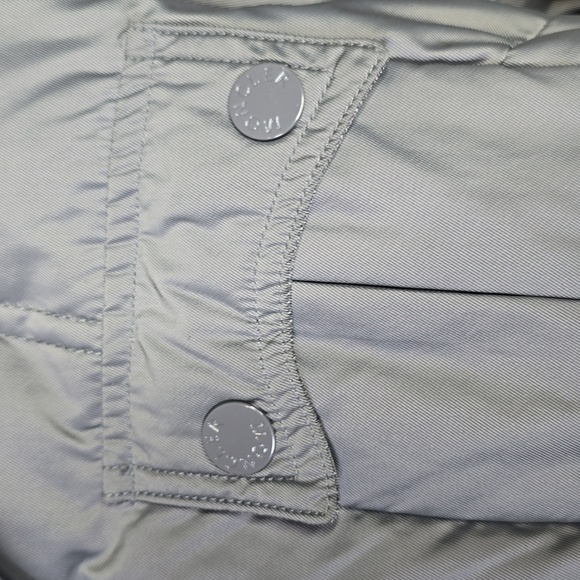 Moncler Women's Down  Silver Puffer Coat  Jacket Size 1 = S  Item Missing Hood. - Picture 6 of 16